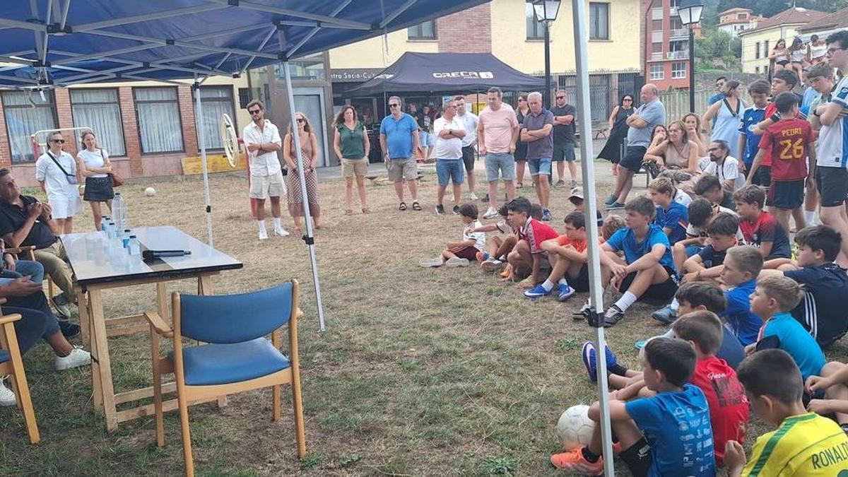Asistentes a la jornada del Cornellana