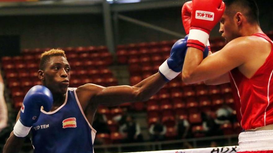 Sissokho en el combate del jueves que perdió ante el mexicano Romero.