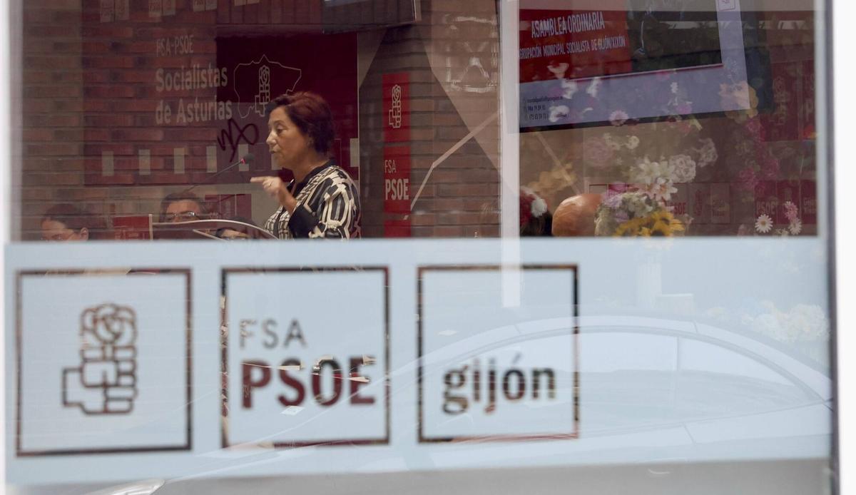 Carmen Moreno, en la asamblea del PSOE de Gijón
