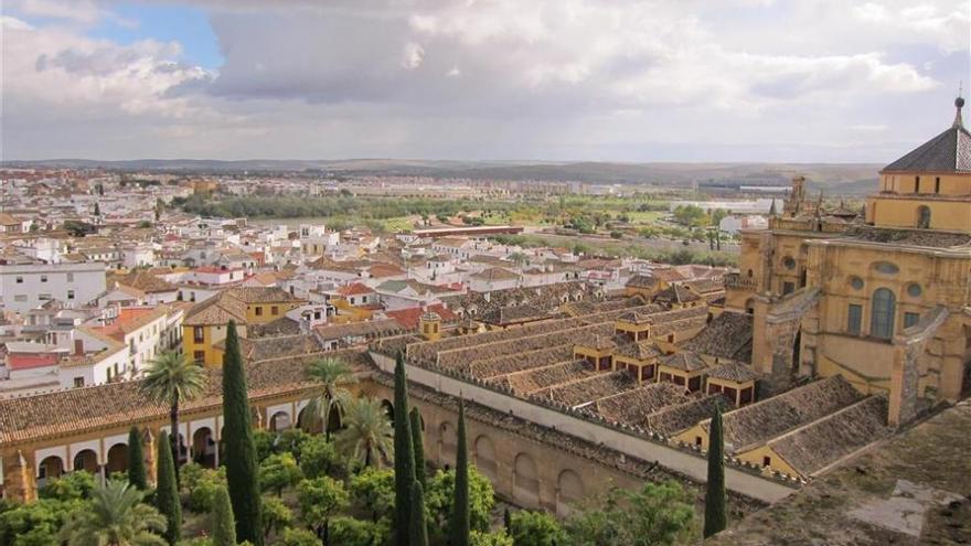 Ambrosio subraya que &quot;no pierde nadie&quot; con la titularidad pública de la Mezquita-Catedral