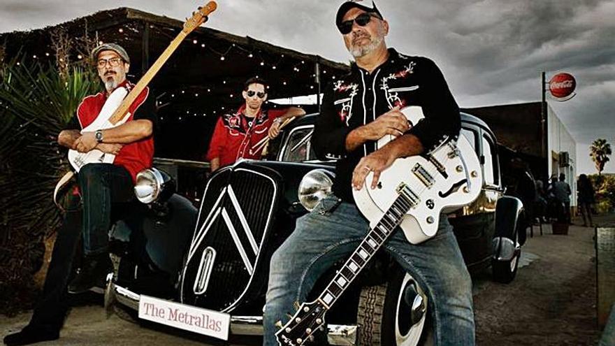 El trío de rockabilly The Metrallas. | CARLOS PASTOR