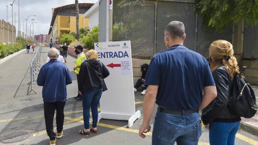 Centro de vacunación en Canarias