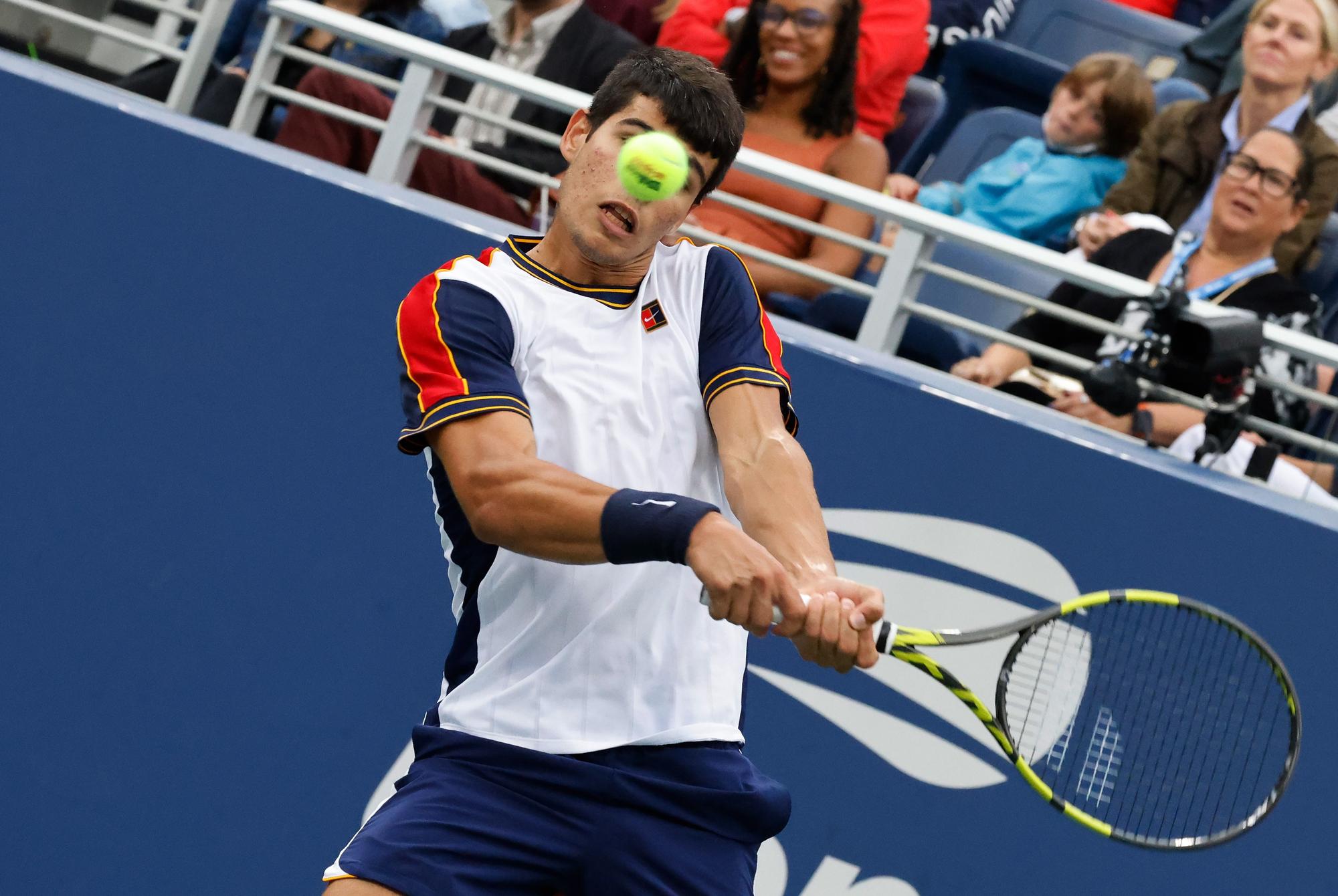 Carlos Alcaraz pasa a cuartos en el US Open