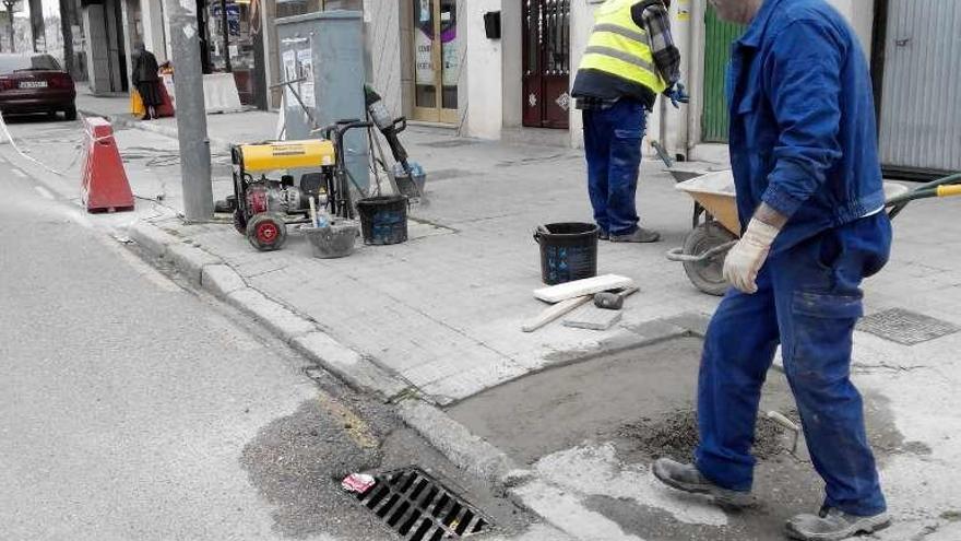 Trabajos que se desarrollan en la calle Salamanca.