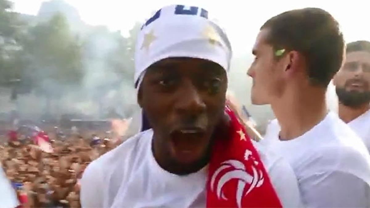 La locura de Dembélé durante la celebración de Francia por el Mundial