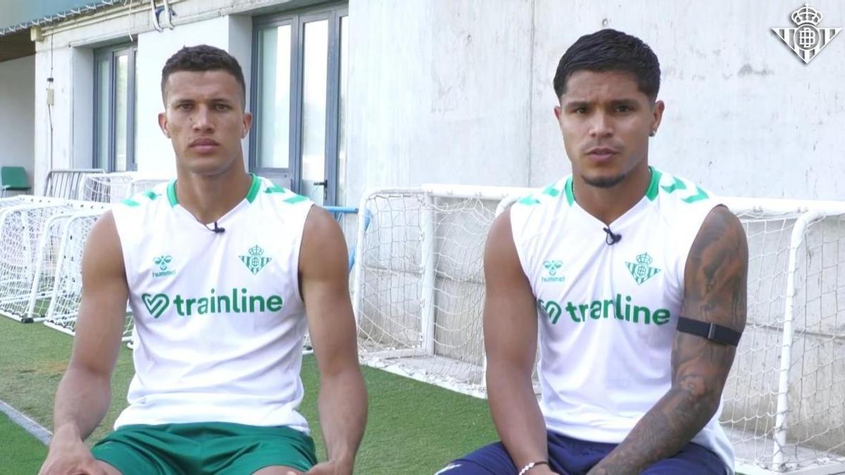 Cucho Hernández y Nelson Deossa hacen un llamamiento desde el Betis tras el grave terremoto sufrido en Colombia