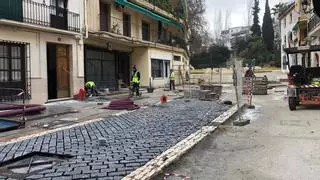 La calle del Río de Priego de Córdoba vuelve a estar en obras