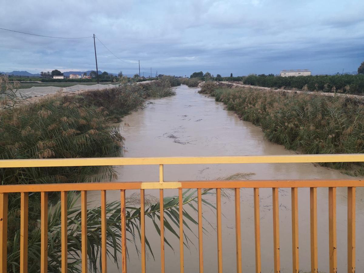 El Reguerón elevó al 80% su capacidad con cerca de 8,3 metros cúbicos por segundo