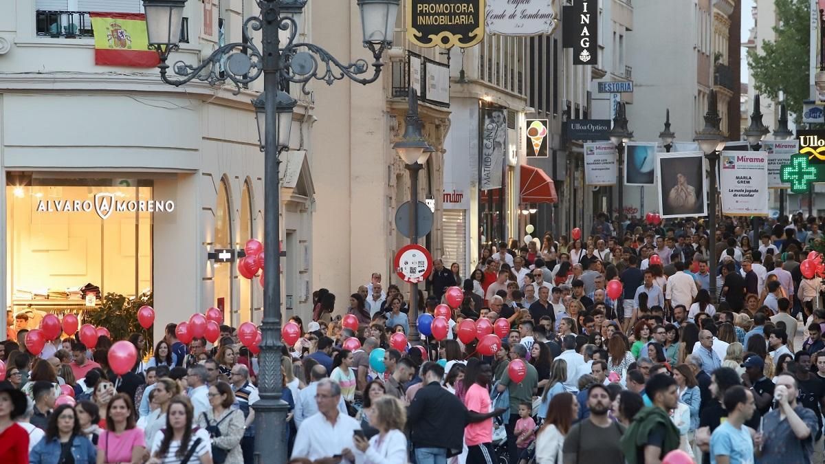 Público en la Shopping Night de Córdoba, en su edición de 2023.