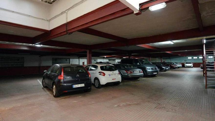 Instalaciones del aparcamiento privado de la calle Carreño Miranda.