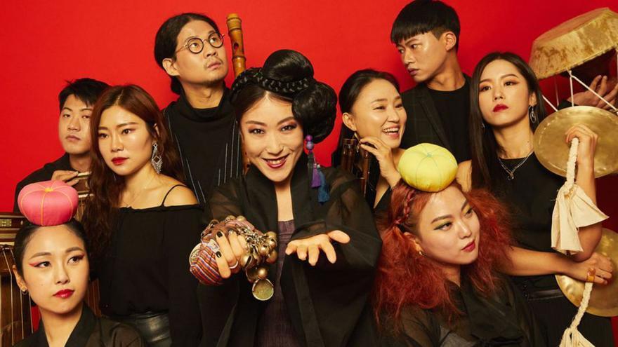 El parque Doramas acoge el folk-pop chamánico del grupo coreano ADG7