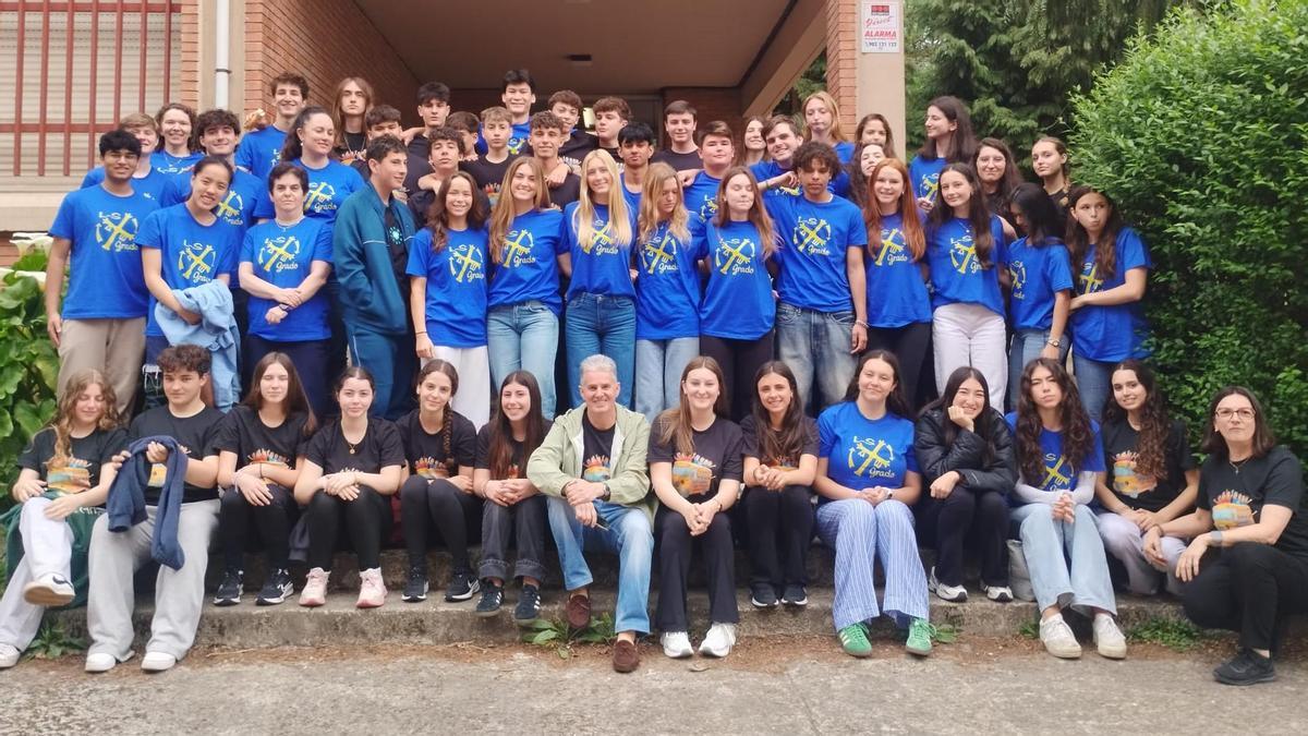El horario de las comidas y el sistema educativo sorprenden a los estudiantes de Estados Unidos de intercambio en Grado