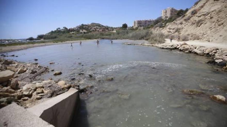 Denuncian el bloqueo del proyecto para acabar con los vertidos de aguas fecales