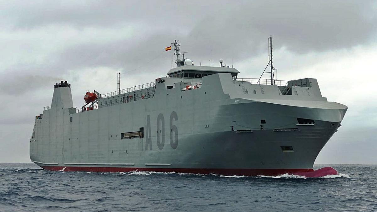 El navío ‘Ysabel’,entrando en el astillero de Cartagena este viernes.