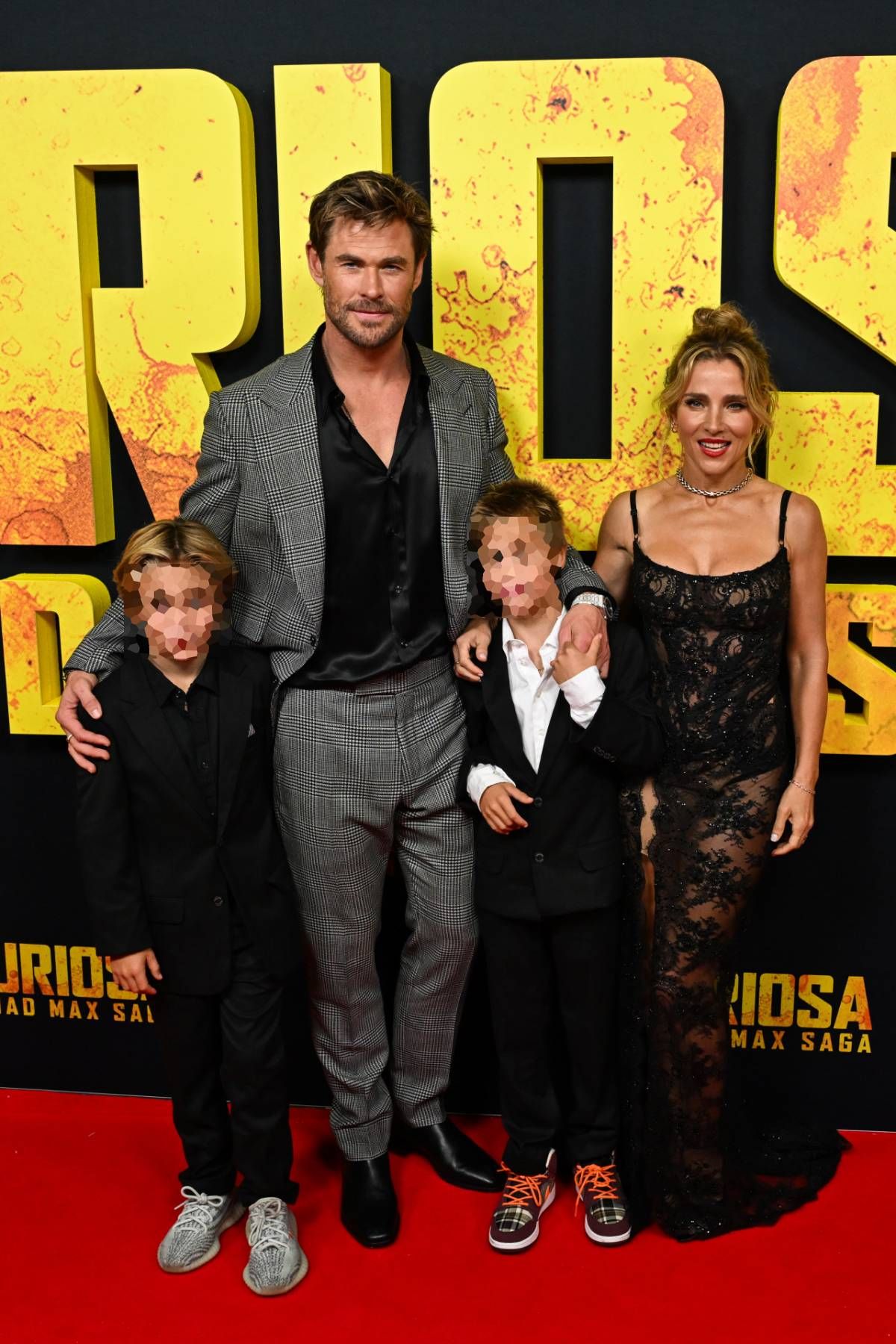 Tristan y Sasha, los mellizos de Chris Hemsworth y Elsa Pataky, acompañan a sus padres a una alfombra roja
