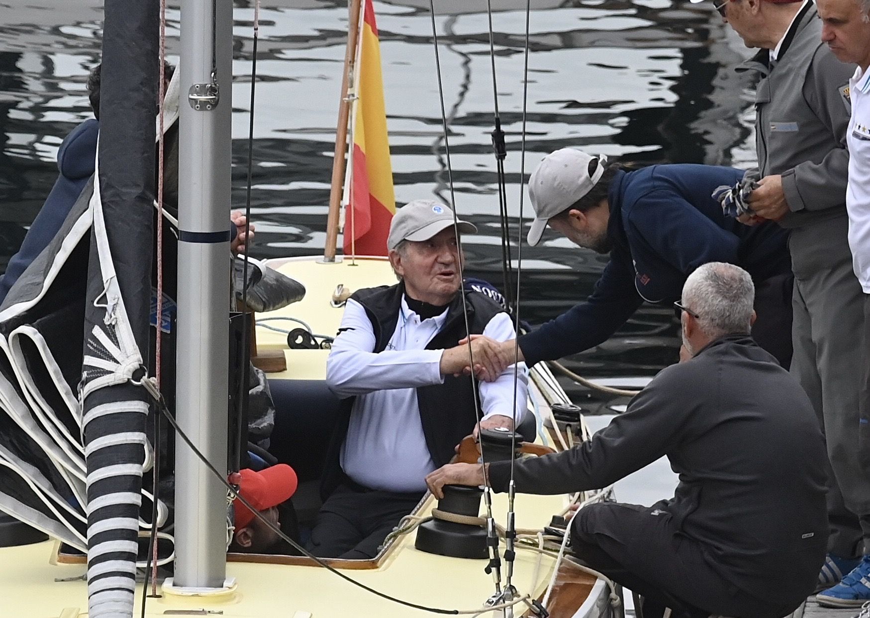 El rey emérito, Juan Carlos I, ya navega por aguas de Sanxenxo