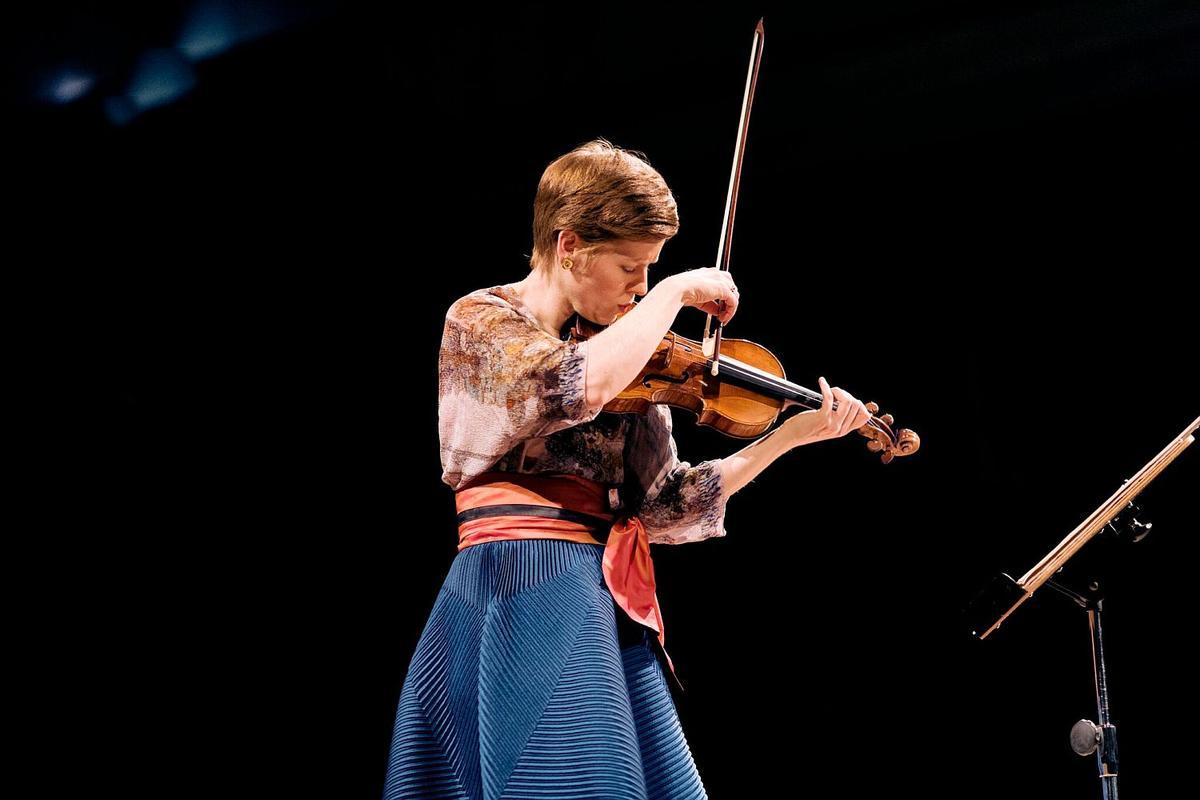 ISABELLE FAUST, VIOLINISTA