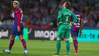 La debacle defensiva del Barça: ¿Por qué ha caído en picado?