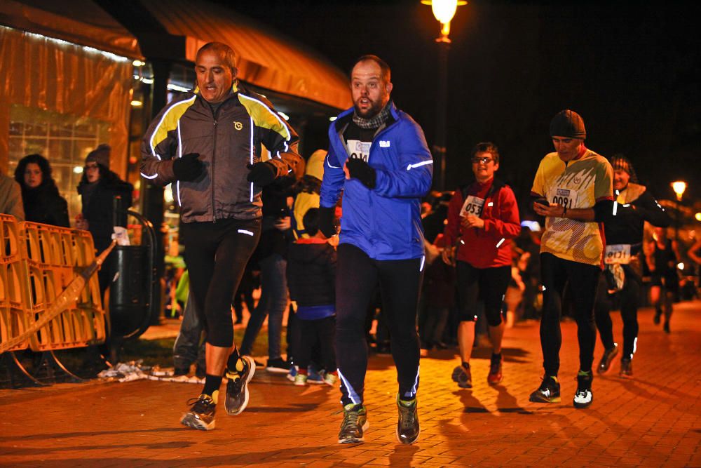 Más de 600 personas participan en la San Silvestre