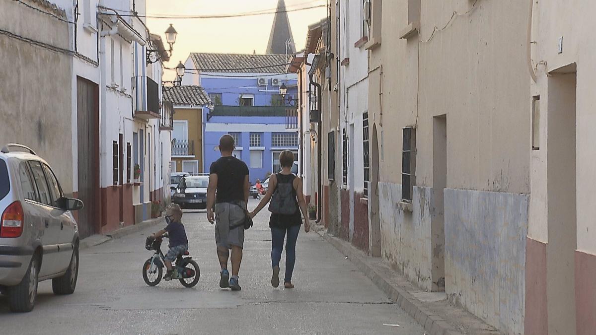 Aragón TV | &#039;Objetivo&#039; analiza el aumento de la compra de viviendas en el medio rural