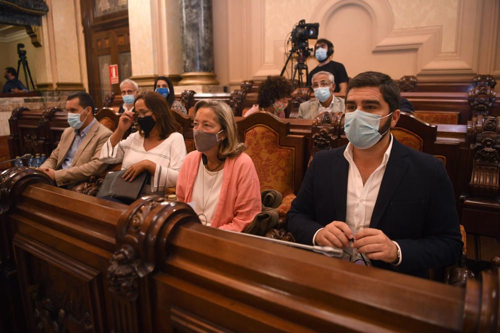 A Coruña reprueba a Irene Lozano y Javier Tebas