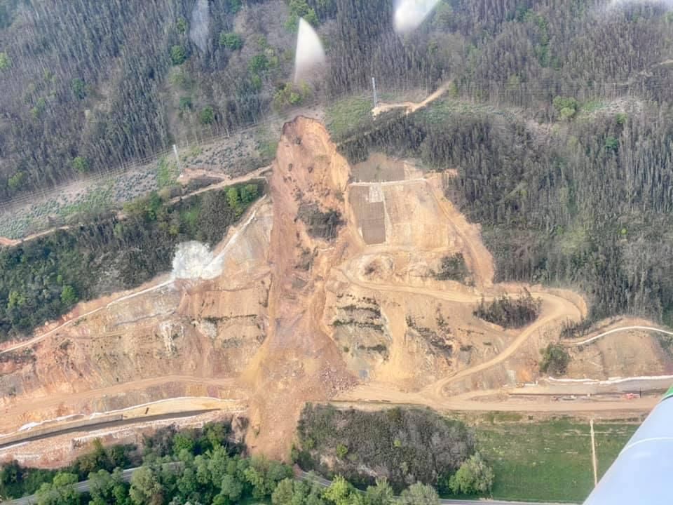 El gran argayo de Salas, visto desde el aire