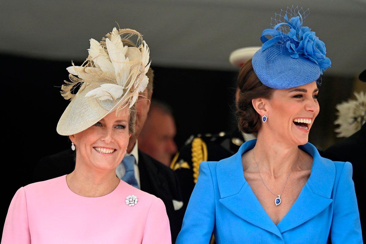 La condesa de Wessex y la duquesa de Cambridge en la celebración del Día de la Orden de la Jarretera