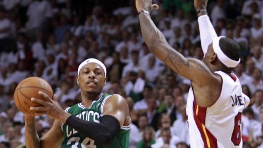 Los Celtics se plantan a una victoria de las Finales