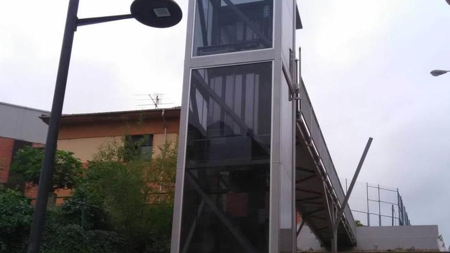 El ascensor de Ciudad Naranco sufre una nueva avería