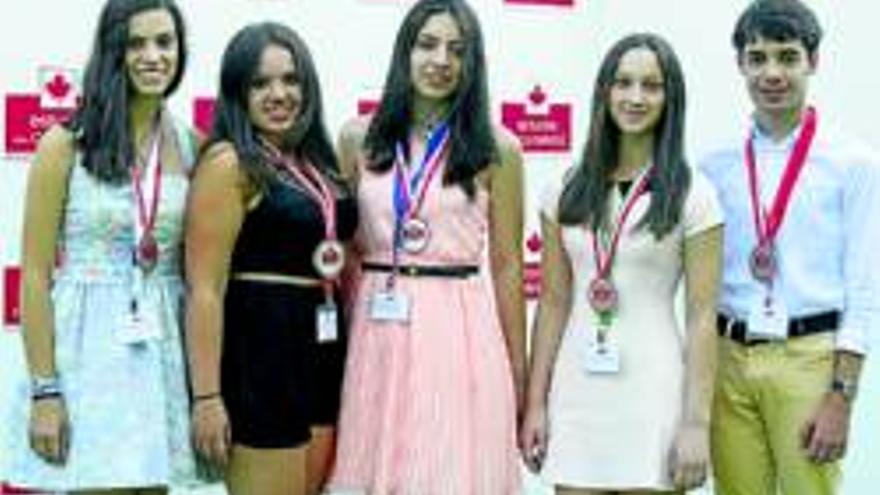 Cinco estudiantes de Bachillerato cursan estudios en Canadá a través de la Fundación Amancio Ortega