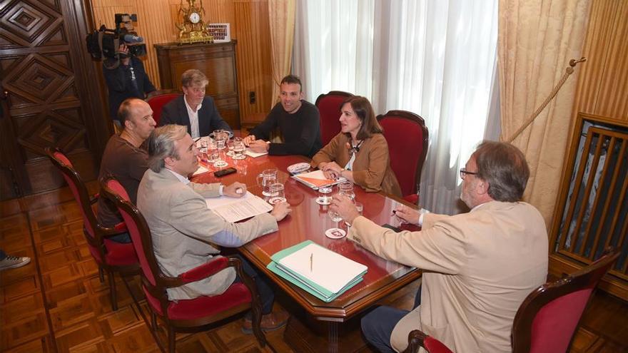 PSOE, C&#039;s y CHA piden a Santisteve una Junta de Portavoces por el recurso al TC