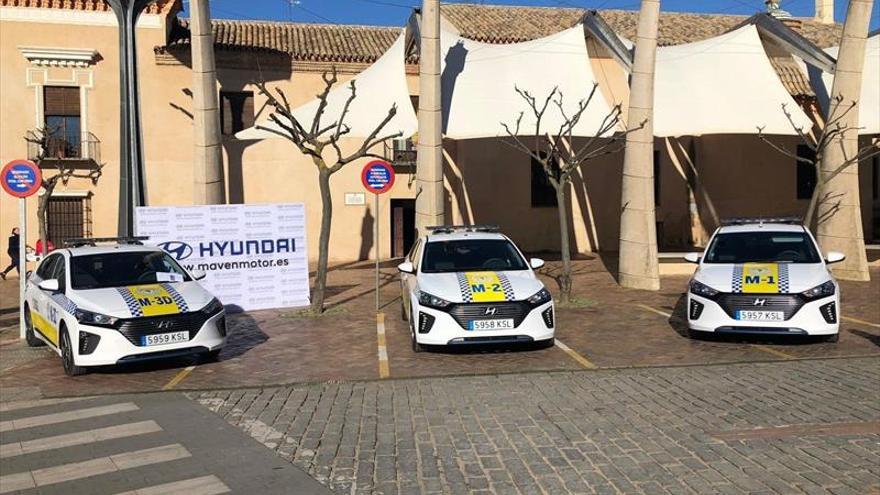 La policía local ya dispone de tres nuevos coches de patrulla híbridos