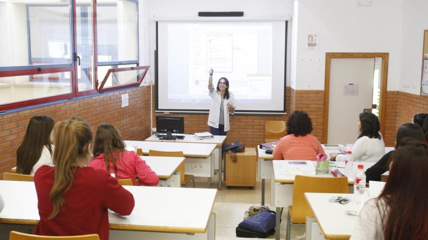 Los institutos podrán organizar horarios y profesorado sin contar con Educación