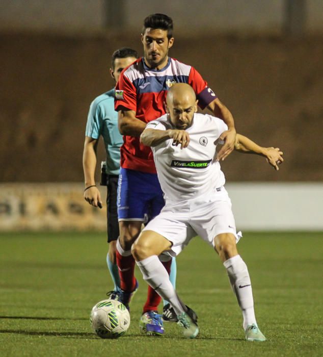 El Hércules se atasca y no pasa del empate ante el Saguntino