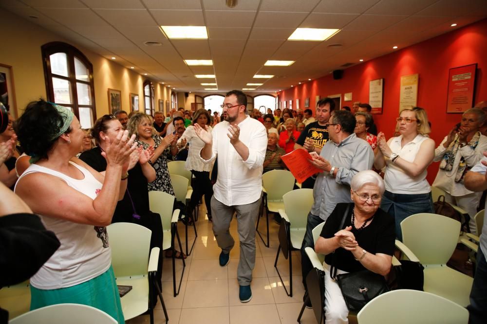 Adrián Barbón en Avilés.