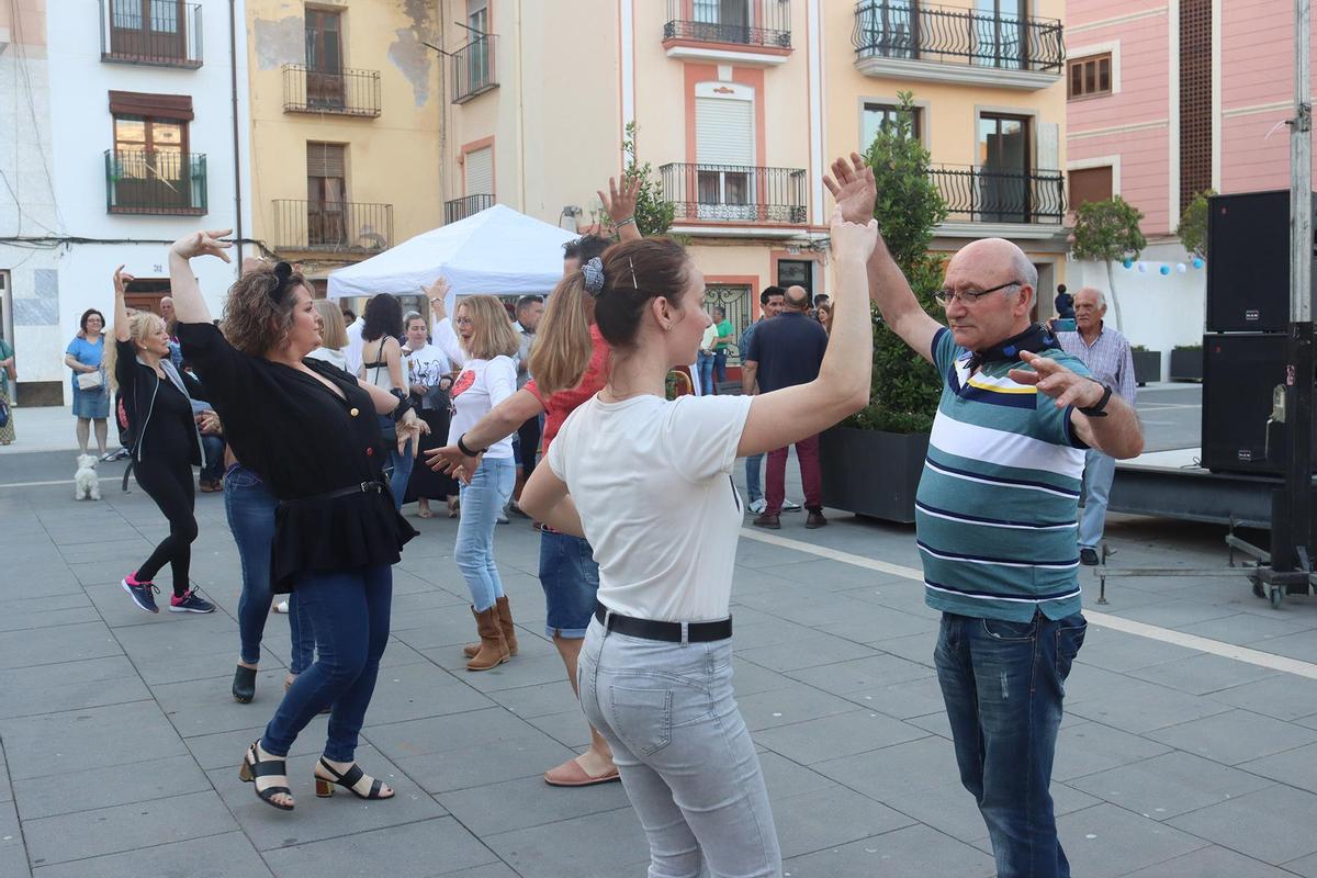 Ondenses y visitantes disfrutan de un fin de semana flamenco con un completo programa de actividades.