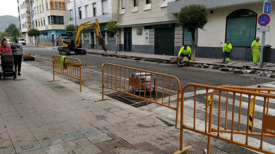 El gobierno de Langreo asegura que la zona azul &quot;no está en la agenda a corto plazo&quot;