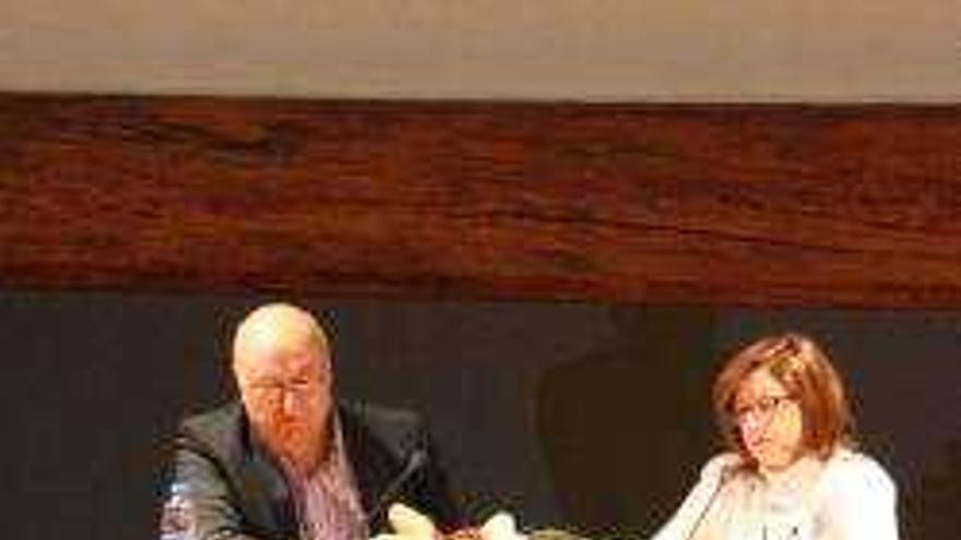 Alaquàs presenta el libro «Crónica del bienestar en tiempos de malestar»