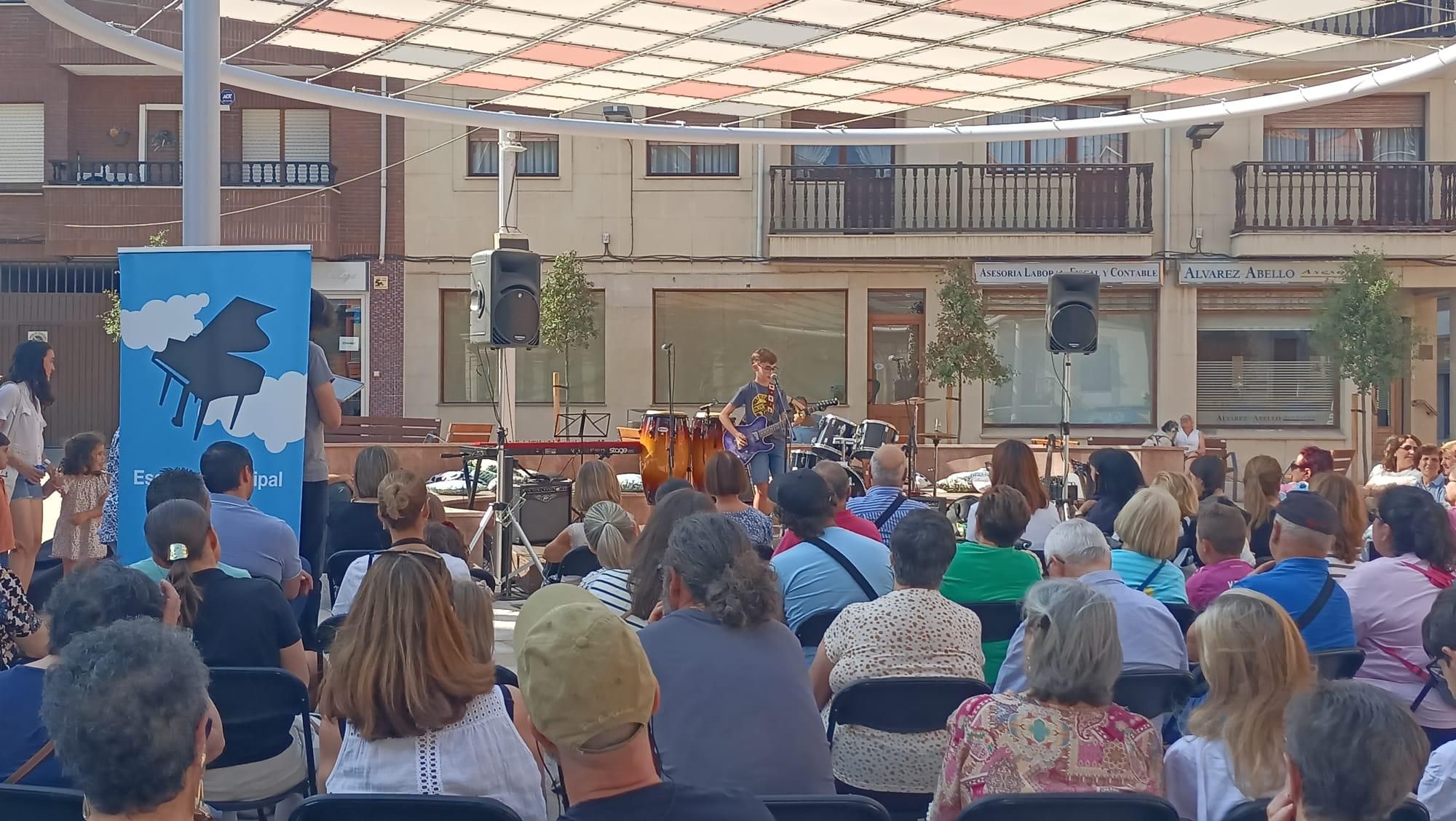 Grado arranca con música el programa "Emplazarte" de "cultura de calle"