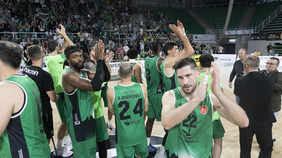 Imagen colectiva del Cáceres la pasada temporada.