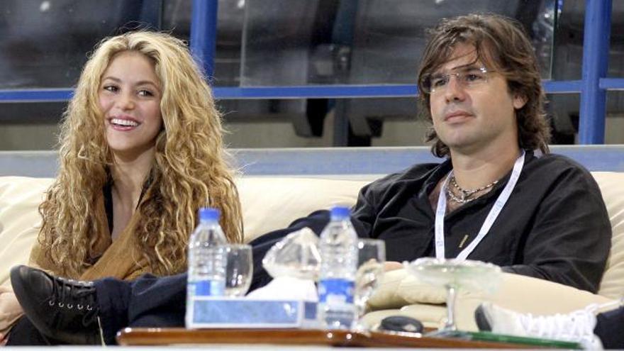 Shakira junto a De la Rúa en una foto de archivo.