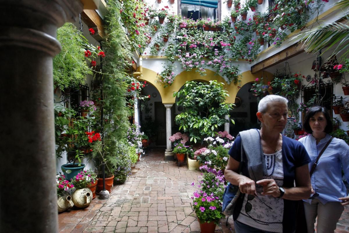 Paseando por los patios de San Andrés y el Realejo