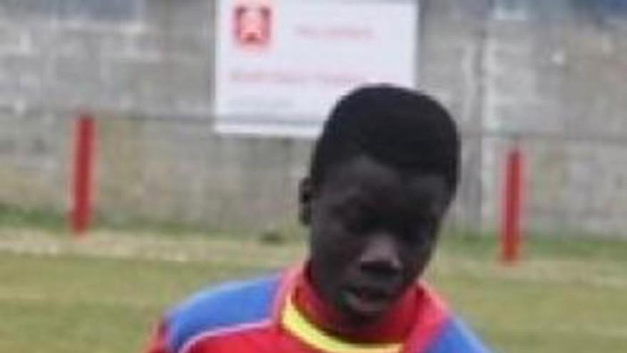 Muere un jugador de 15 años durante un partido de fútbol en Muxía