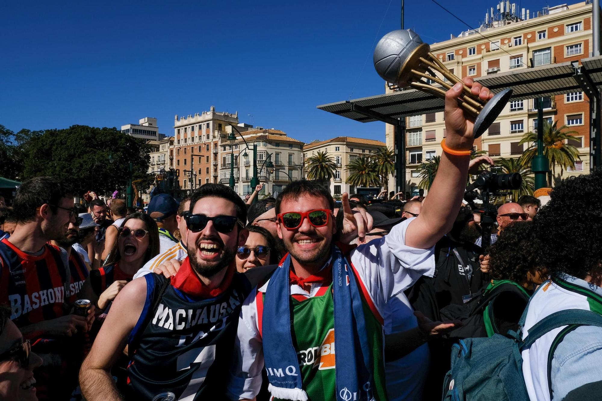 Las aficiones de la Copa del Rey tomaron el Centro este sábado, antes de las semifinales