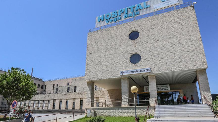 El Hospital Vega Baja habilita una tercera planta para contagiados por coronavirus y la UCI está saturada