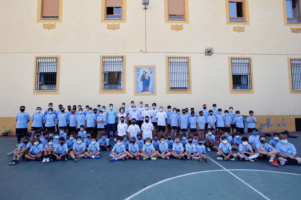 Campus de Futbol Sala en Salesianos dirigido por los hermanos Leal