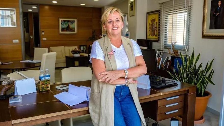 La alcaldesa se querella por injurias y calumnias contra la cuenta de facebook "Fiscaliza Calpe"