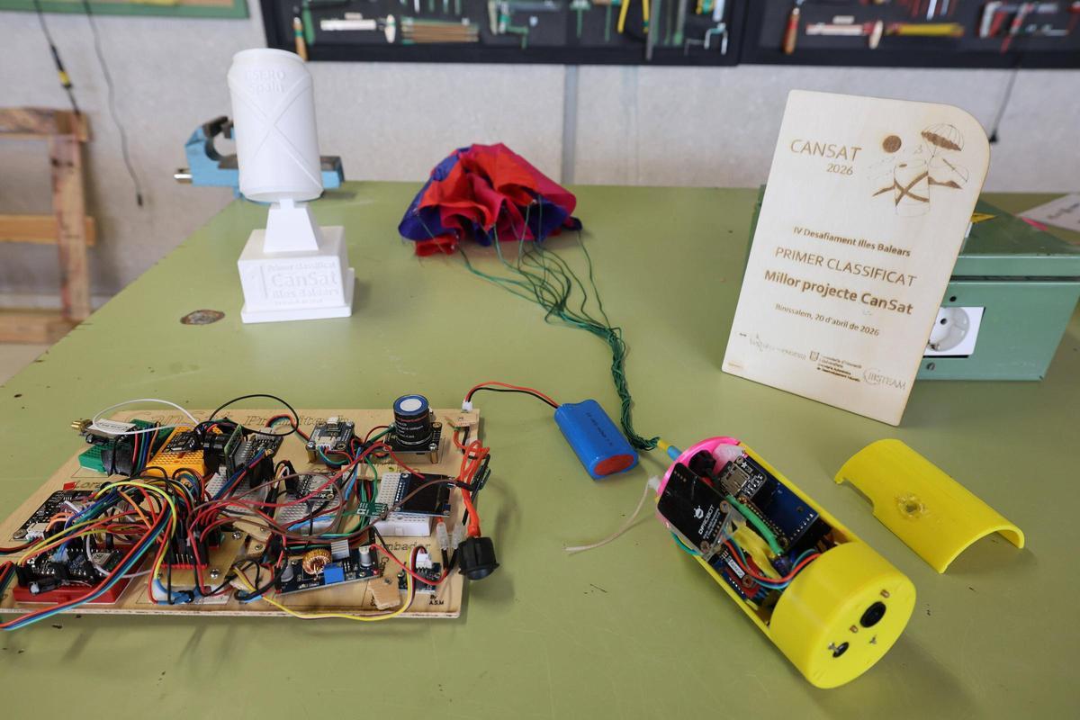 El minisatélite de Primitech, elegido mejor proyecto CanSat de Balears.