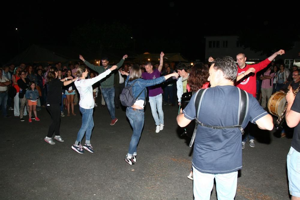 Callobre se sumerge en la música folk