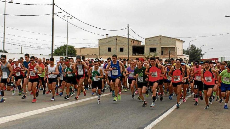 Momento de la salida del Sei Marató Fira de Maig, celebrado en Campos el pasado sábado.